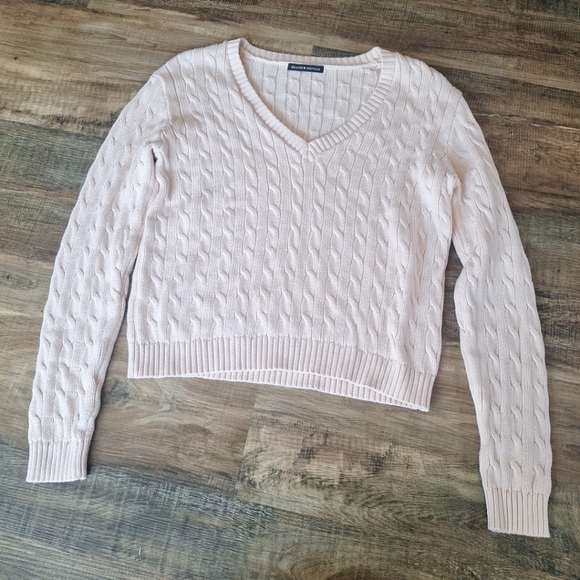 Brandy Melville Cropped Cable Knit Sweater size Small - Picture 7 of 12
